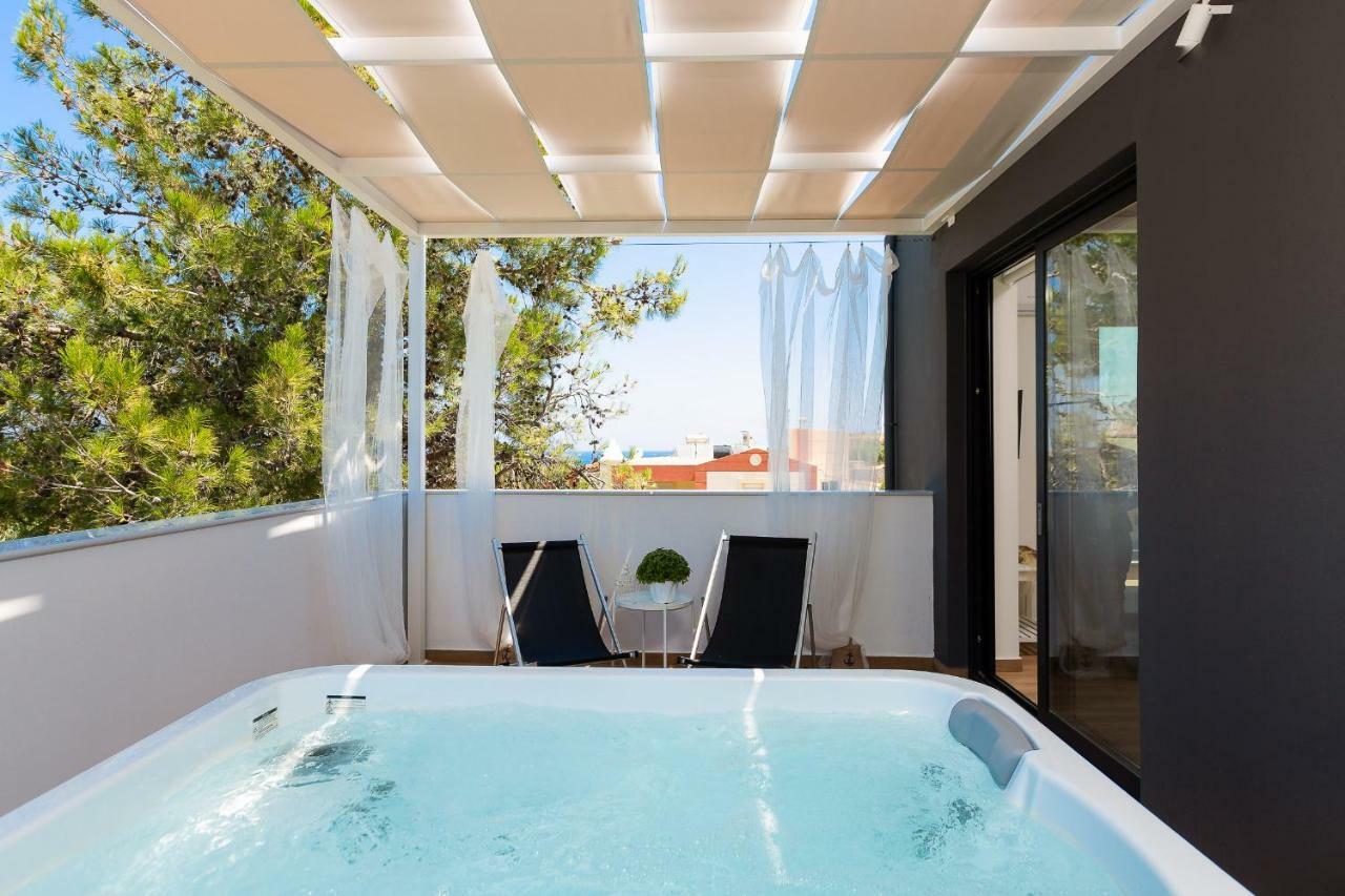 Nisos Villa, Pool & Heated Spawhirlpool, Walking To Beach, By Thinkvilla Sfáka Exterior foto